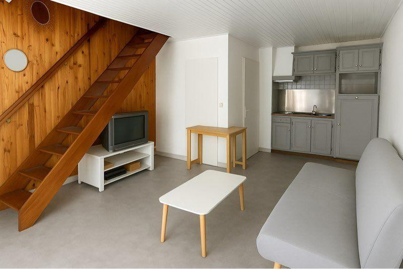 
                                                Location
                                                 Maison T2bis - surface 44m2 -Busway mauvoisins