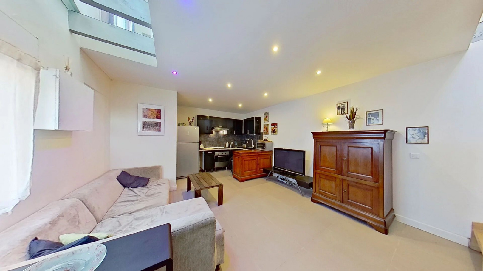 
                                                Location
                                                 Maison T3/4 jardin et terrasse (loyer tout inclus)