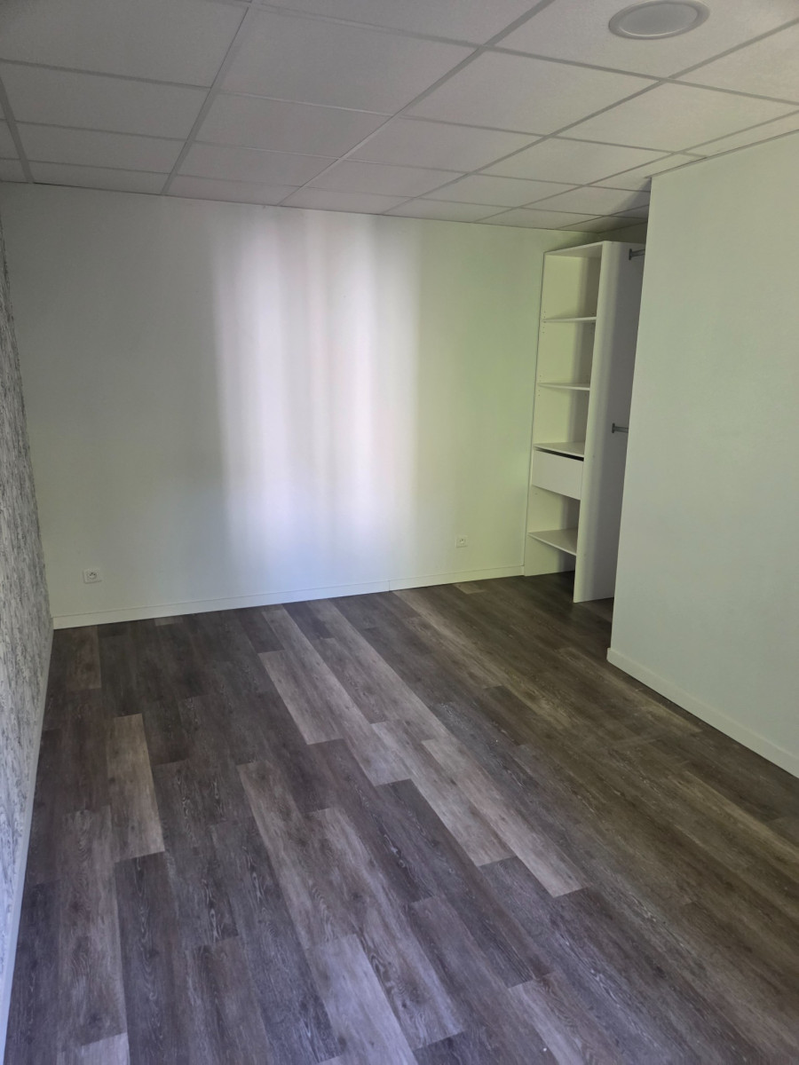 
                                                Location
                                                 Maison T3 75m² à Quinsac