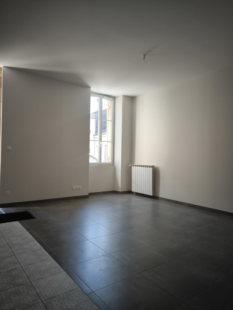 
                                                Location
                                                 Maison T3 86.05m² à Cadillac-sur-Garonne