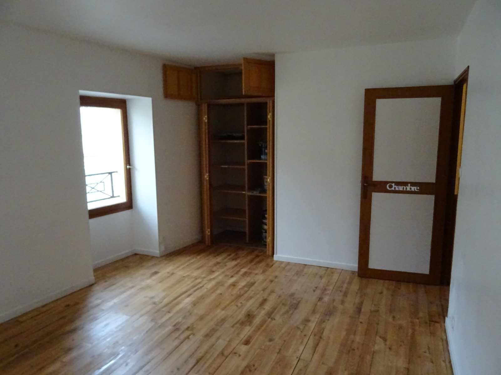 
                                                Location
                                                 Maison T3 92m² à Saint-Germain-du-Puch