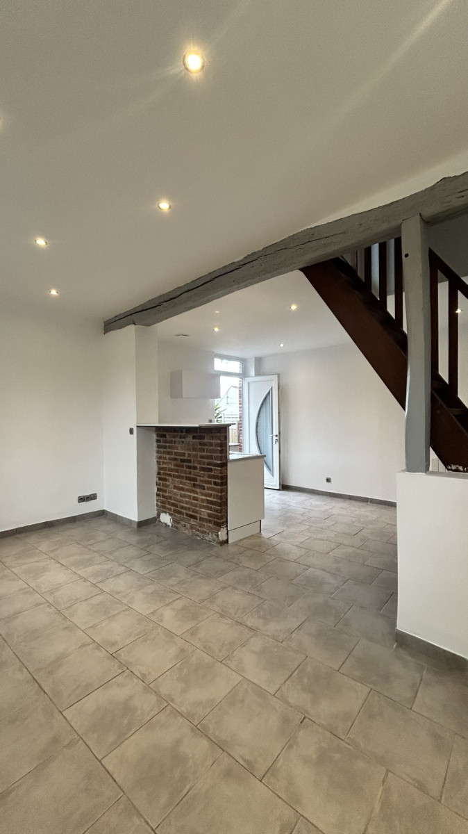 
                                                Location
                                                 Maison T3 à louer