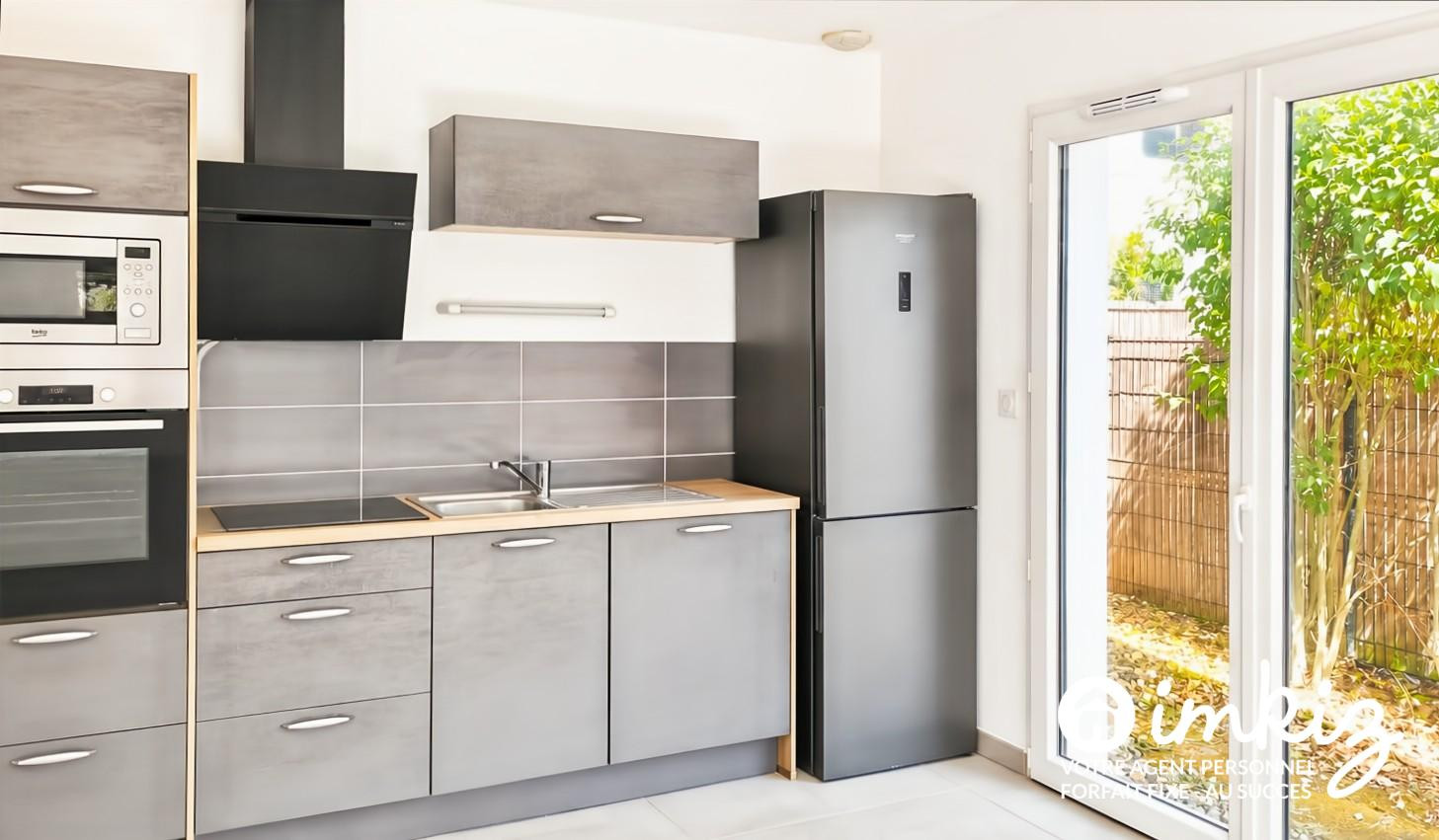 
                                                Vente
                                                 MAISON T3 DE PLAIN-PIED (2019) – JARDIN – CARPORT