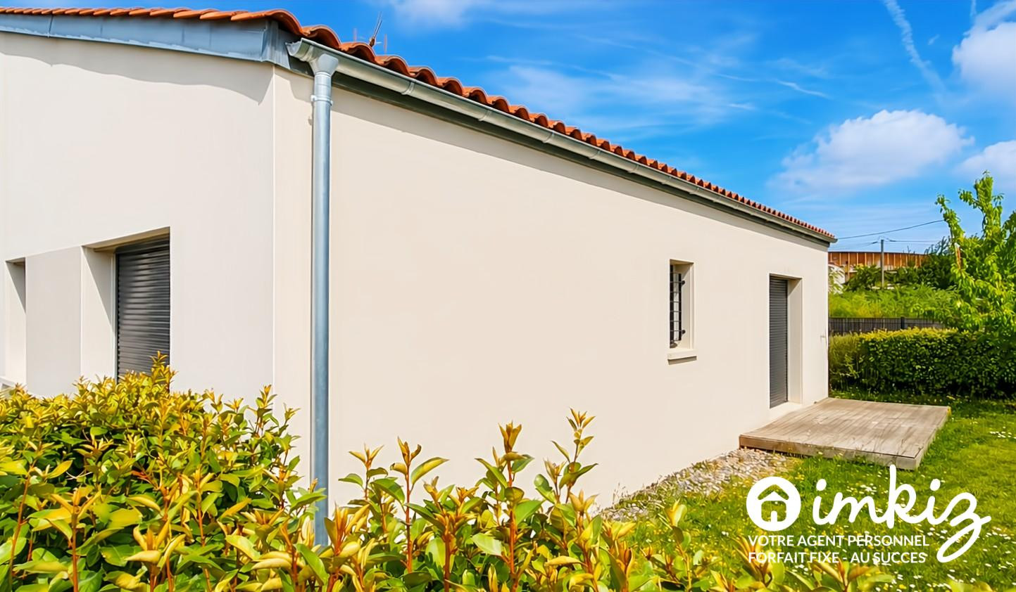 
                                                Vente
                                                 MAISON T3 DE PLAIN-PIED (2019) – JARDIN – CARPORT