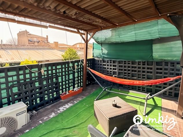 
                                                Vente
                                                 Maison T3 + dépendance, terrasse et jardin.