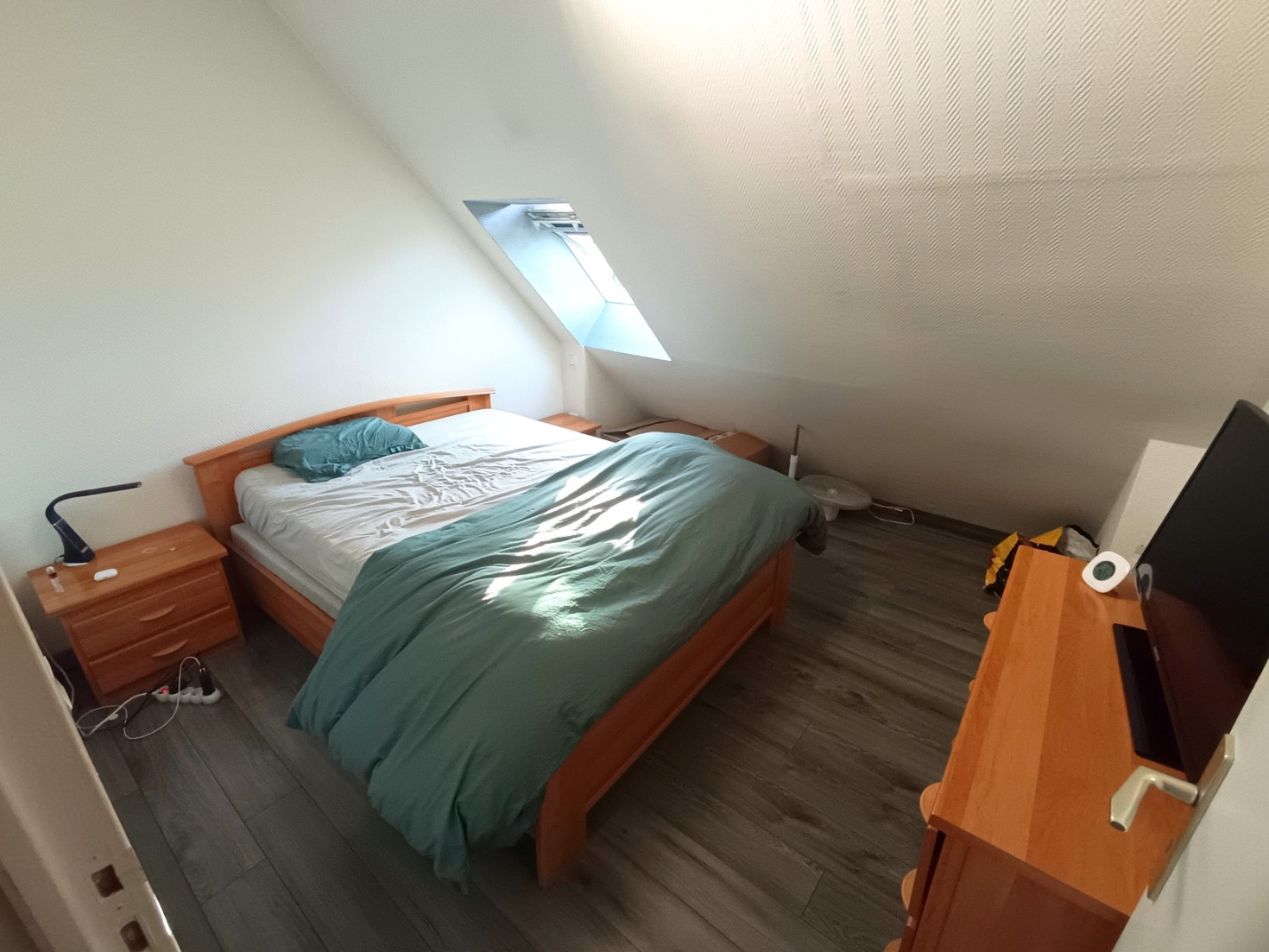 
                                                Location
                                                 Appartement T3, double garage, cave