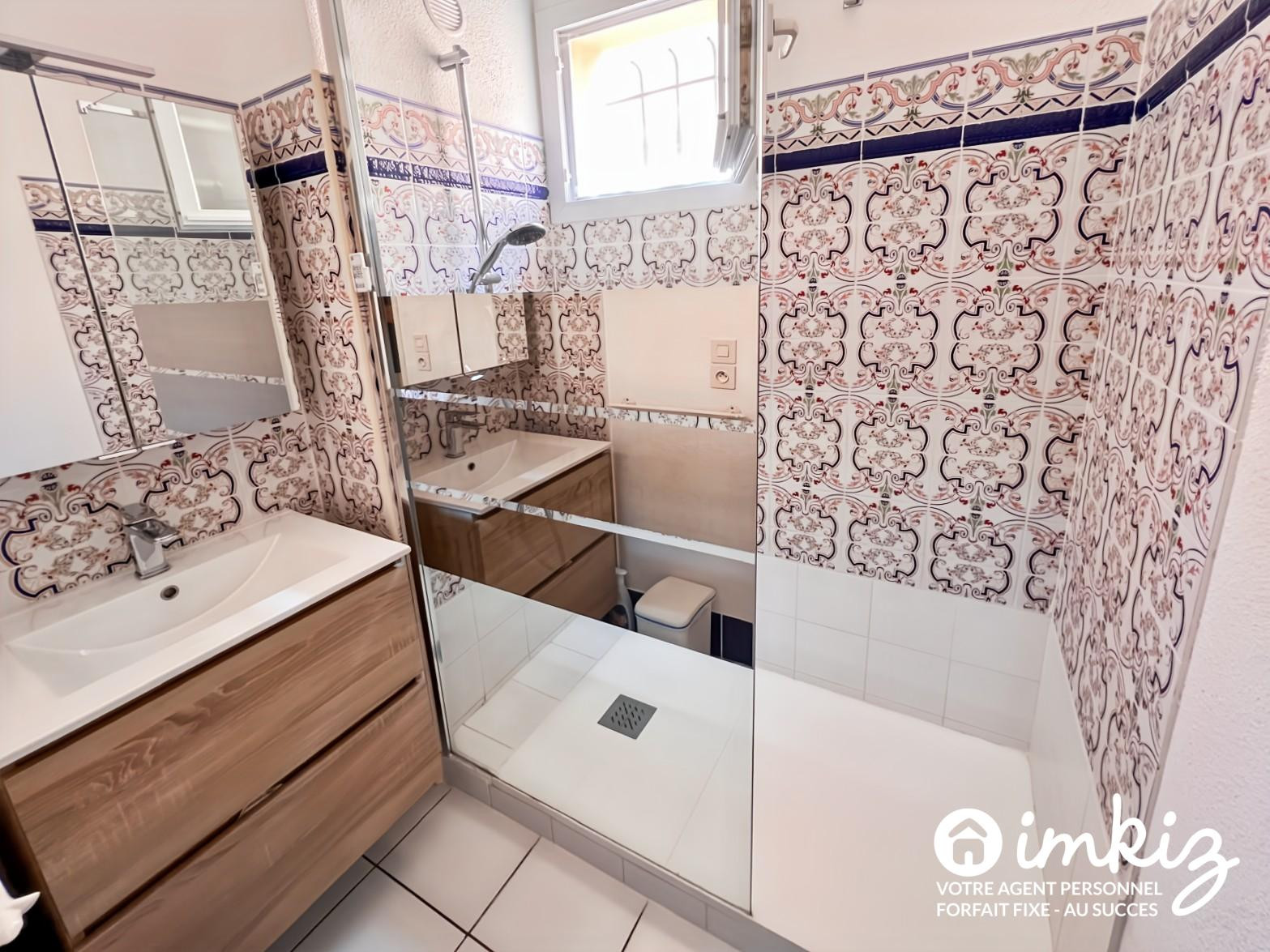 
                                                Vente
                                                 Maison T3 entièrement rénovée, lumineuse et calme