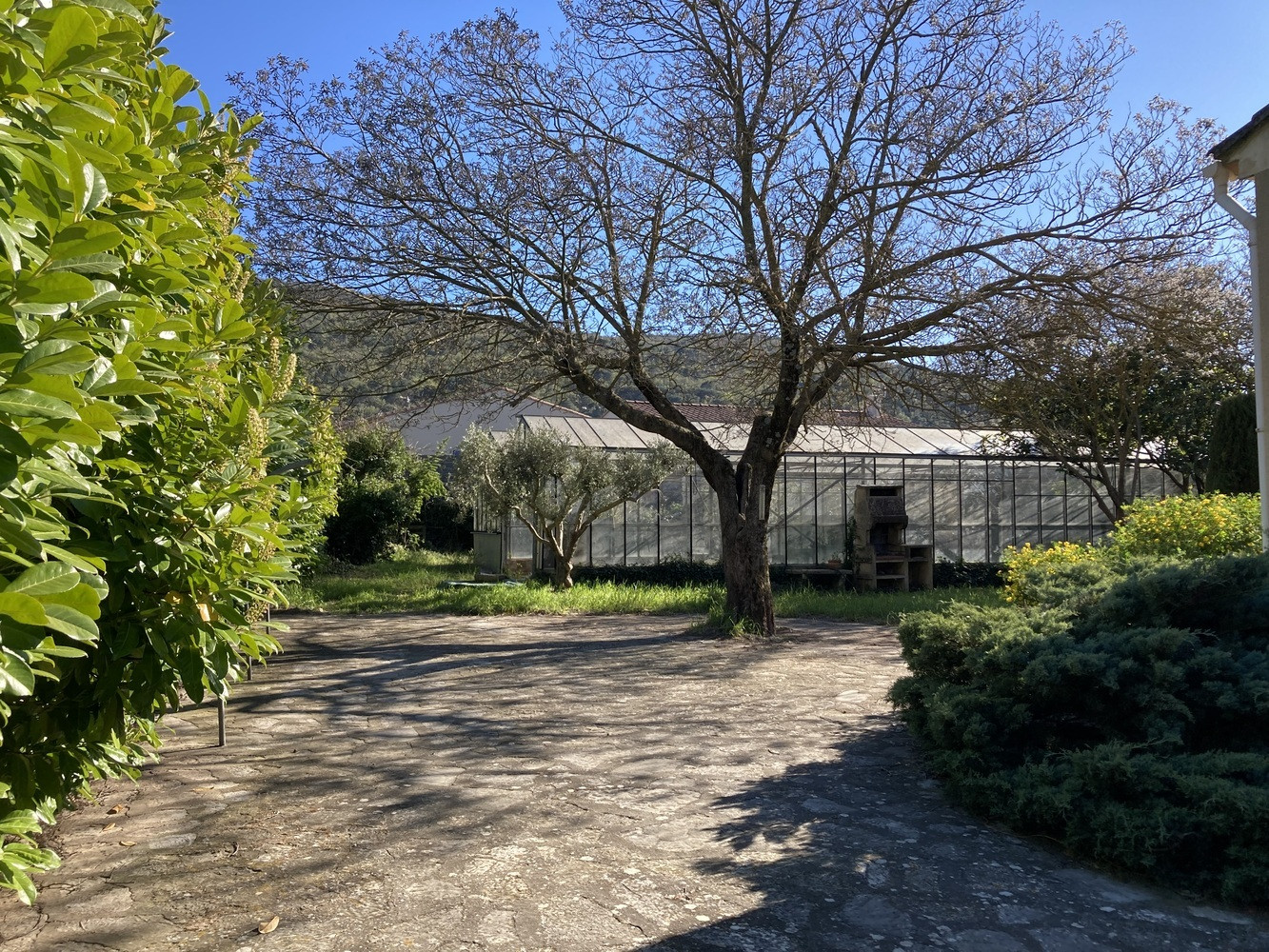 
                                                Vente
                                                 maison T3 plain-pied avec garage sur 900 m²
