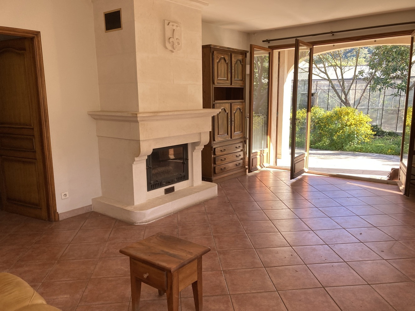 
                                                Vente
                                                 maison T3 plain-pied avec garage sur 900 m²