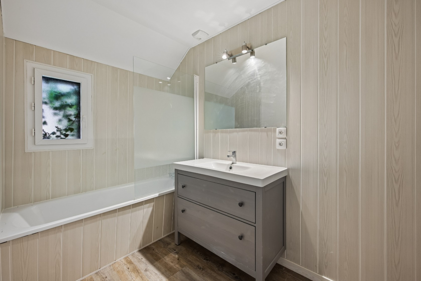 
                                                Vente
                                                 MAISON T4