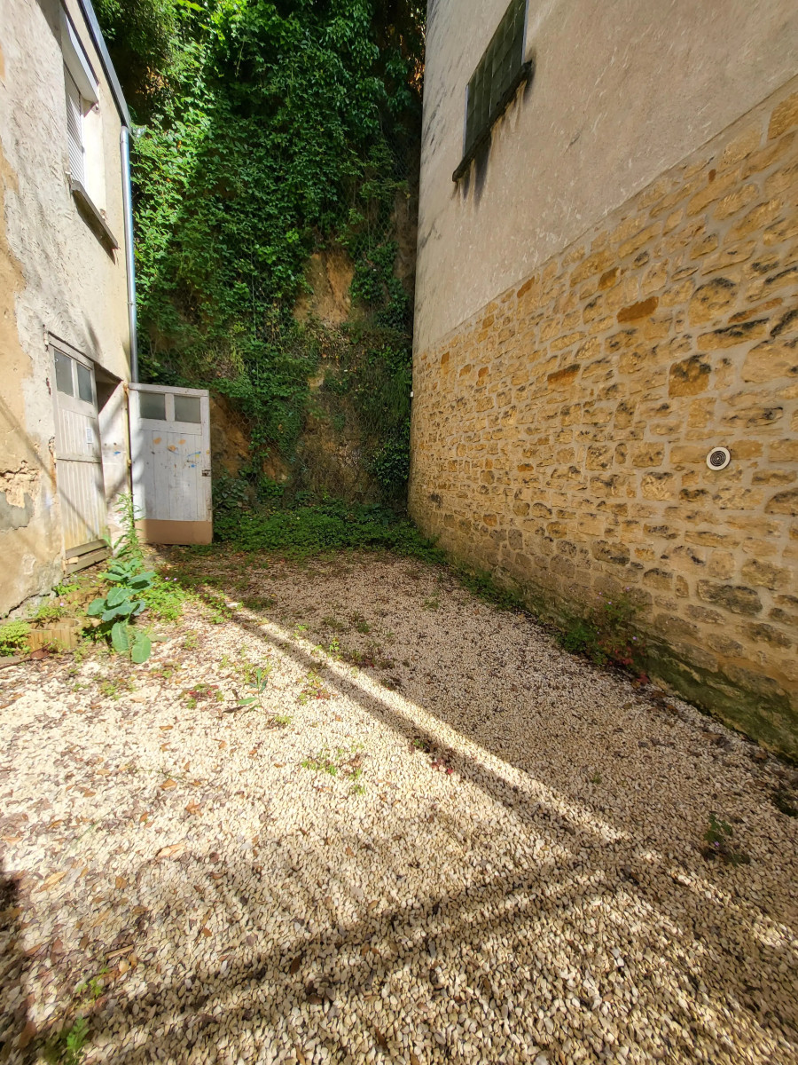 
                                                Location
                                                 Maison T4 73m² à Sarlat-la-Canéda