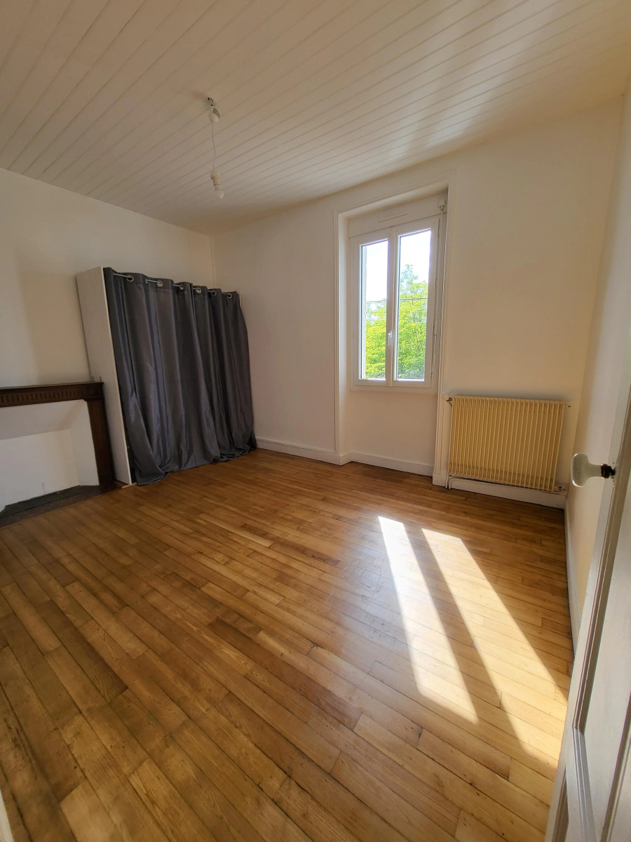 
                                                Location
                                                 Maison T4 73m² à Sarlat-la-Canéda