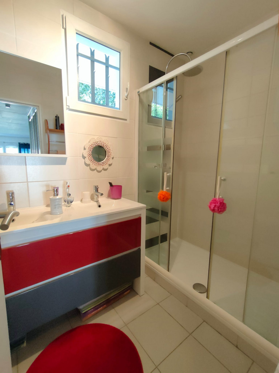 
                                                Location
                                                 Maison T4 74.34 m² à Gujan-Mestras