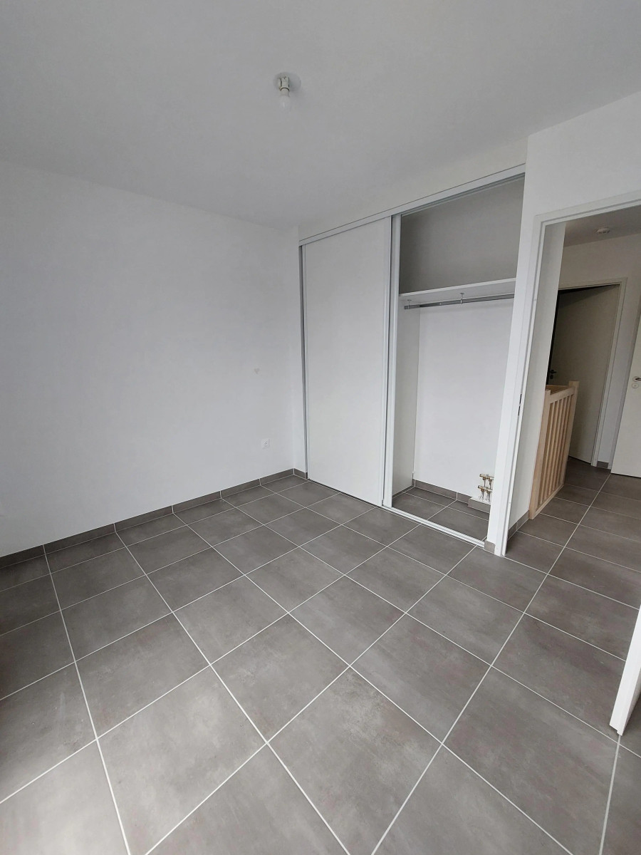 
                                                Location
                                                 Maison T4 - 83.88m²