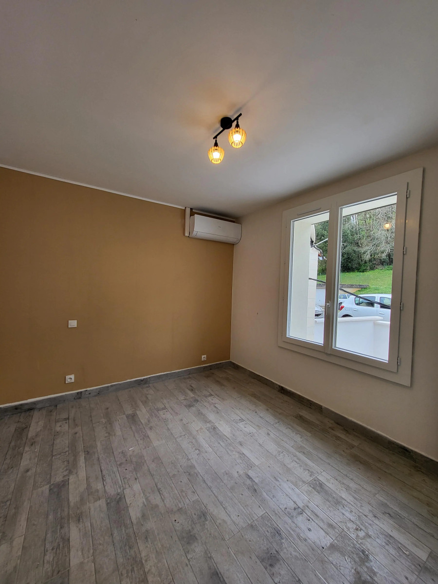 
                                                Location
                                                 Maison T4 85.53m² à Domme