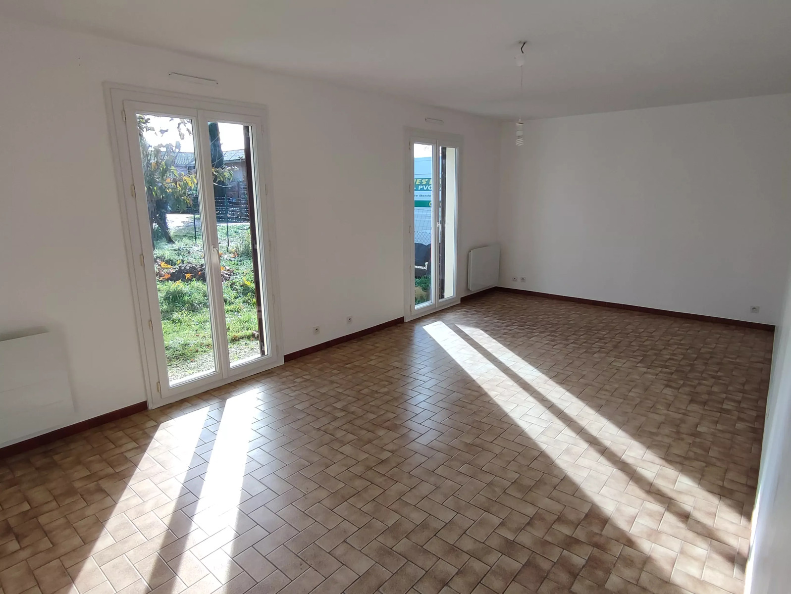 
                                                Location
                                                 Maison T4 89m² à Cambes