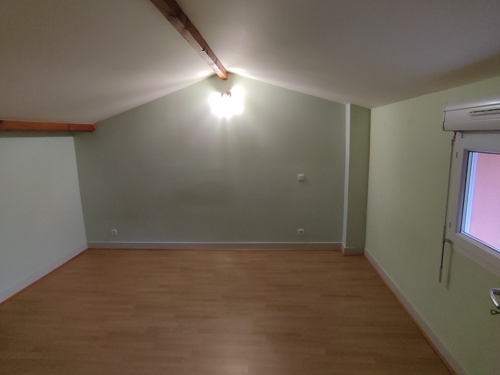 
                                                Location
                                                 Maison T4 89m² à Quinsac