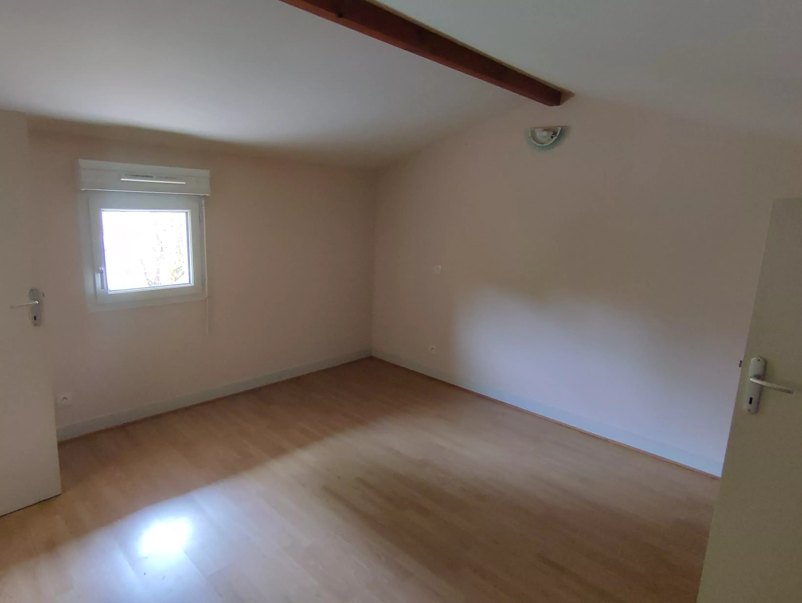 
                                                Location
                                                 Maison T4 98m² à Quinsac