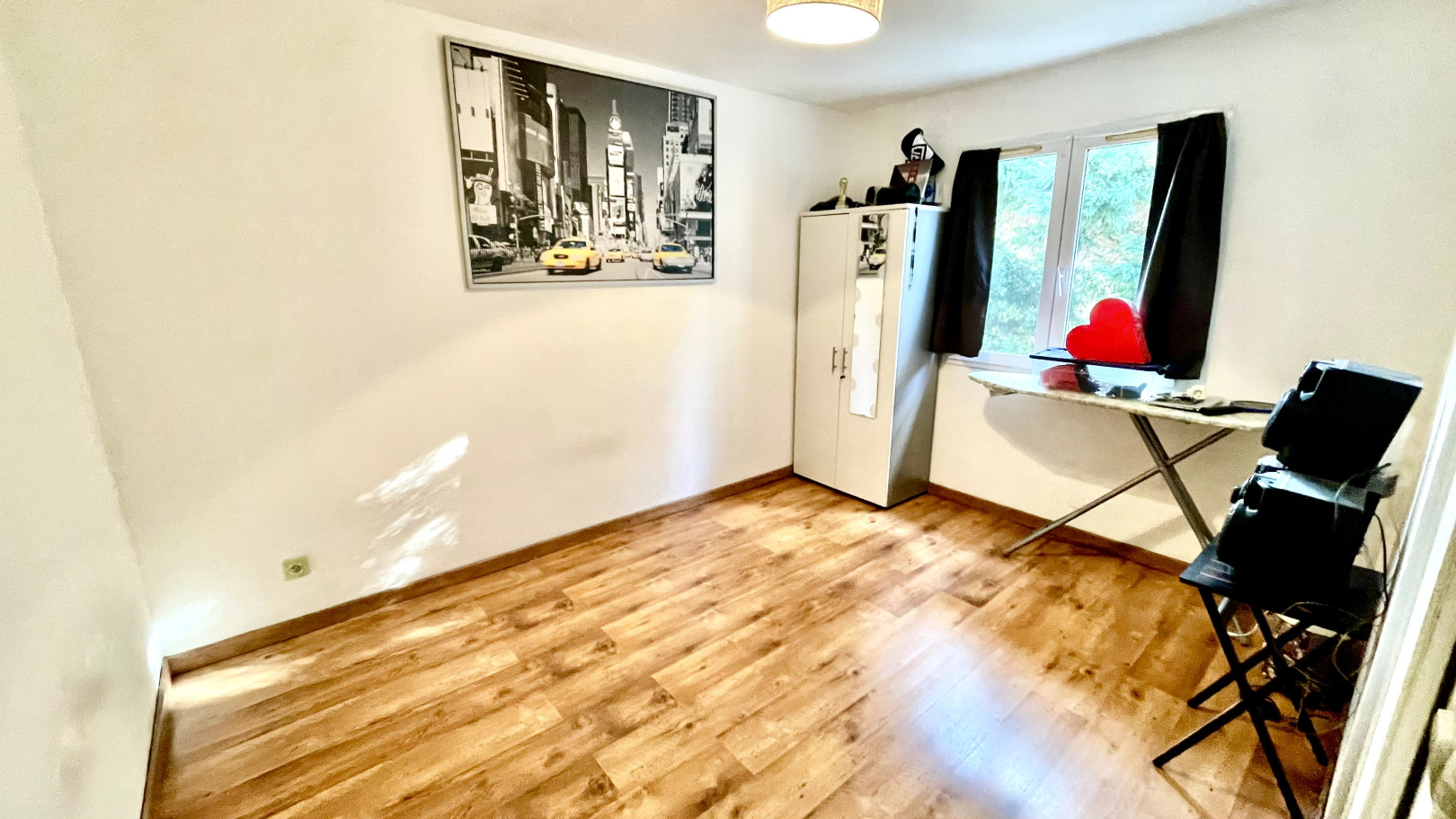 
                                                Vente
                                                 Maison T4 Libre à Cenon