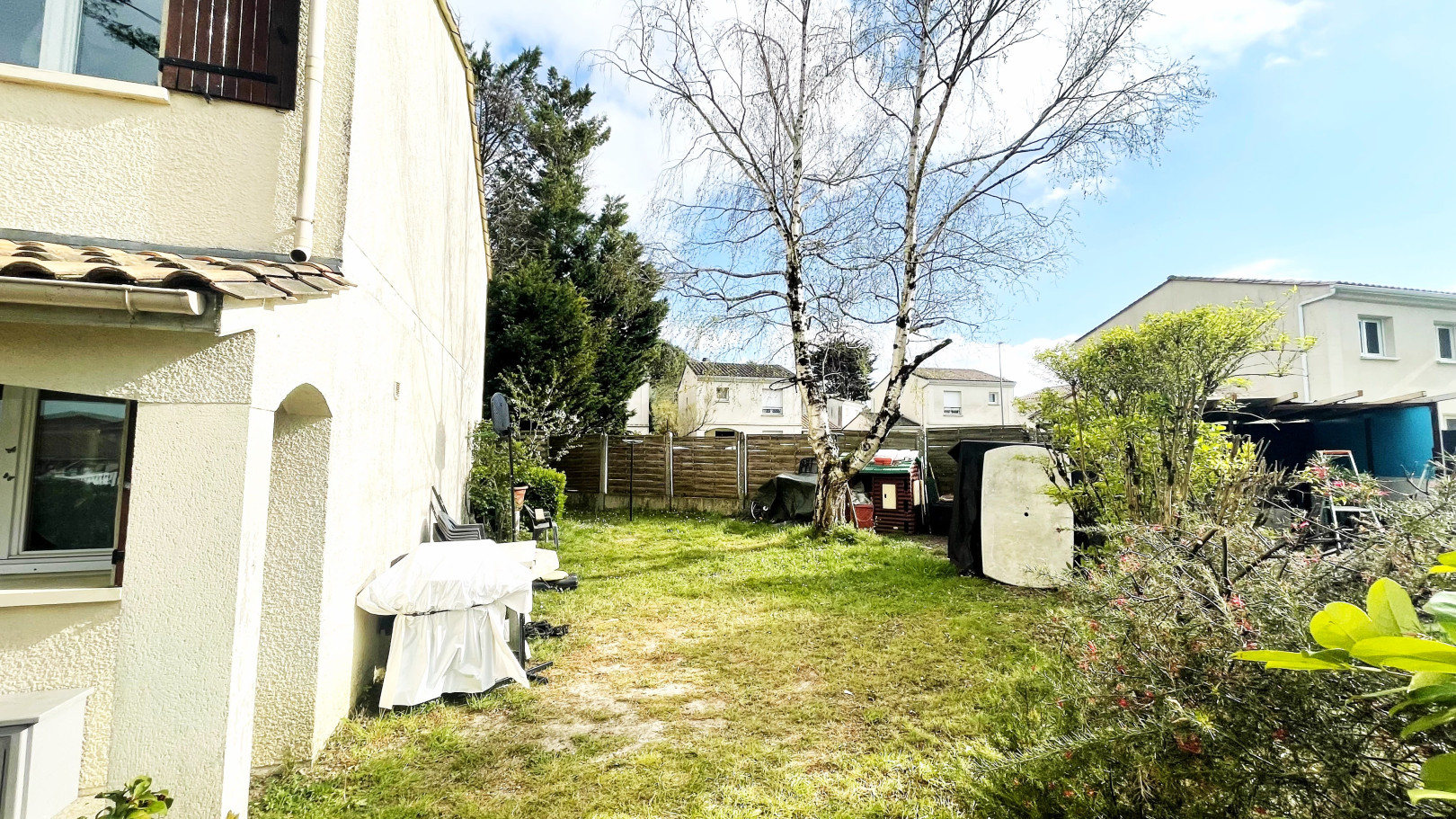 
                                                Vente
                                                 Maison T4 Libre à Cenon