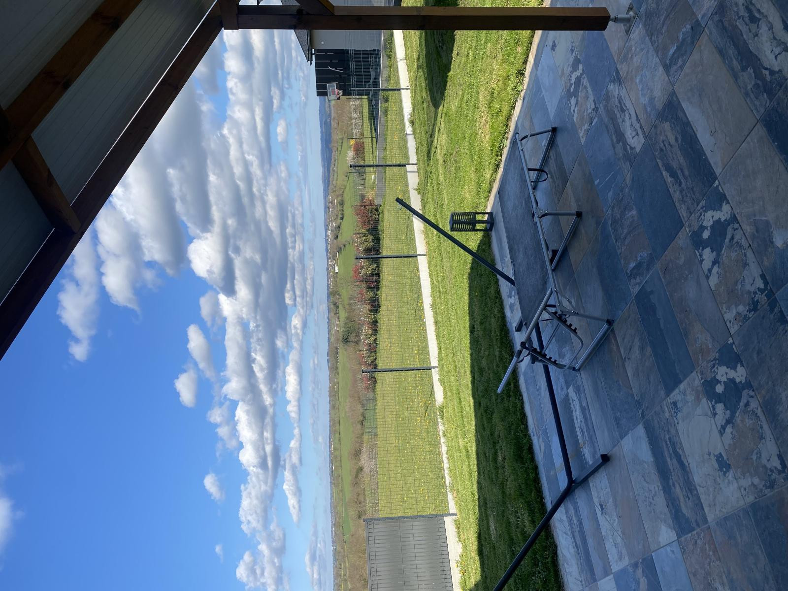 
                                                Location
                                                 Maison t4 + terrain de boule