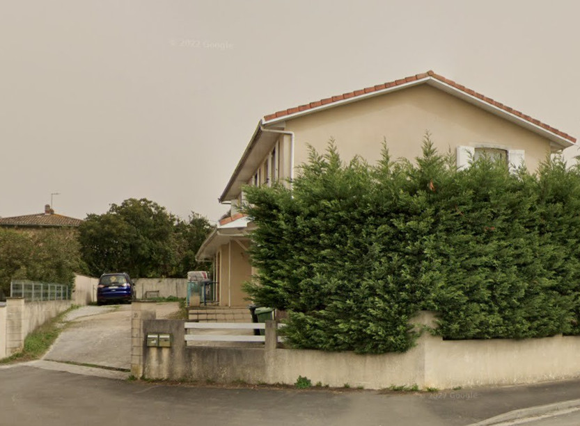 
                                                Location
                                                 Maison T5 130m² à Cenon
