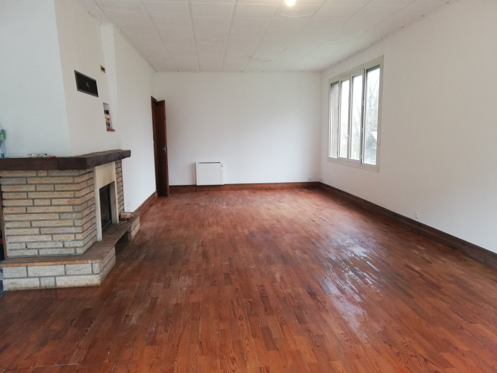 
                                                Location
                                                 Maison T5 130m² à Quinsac