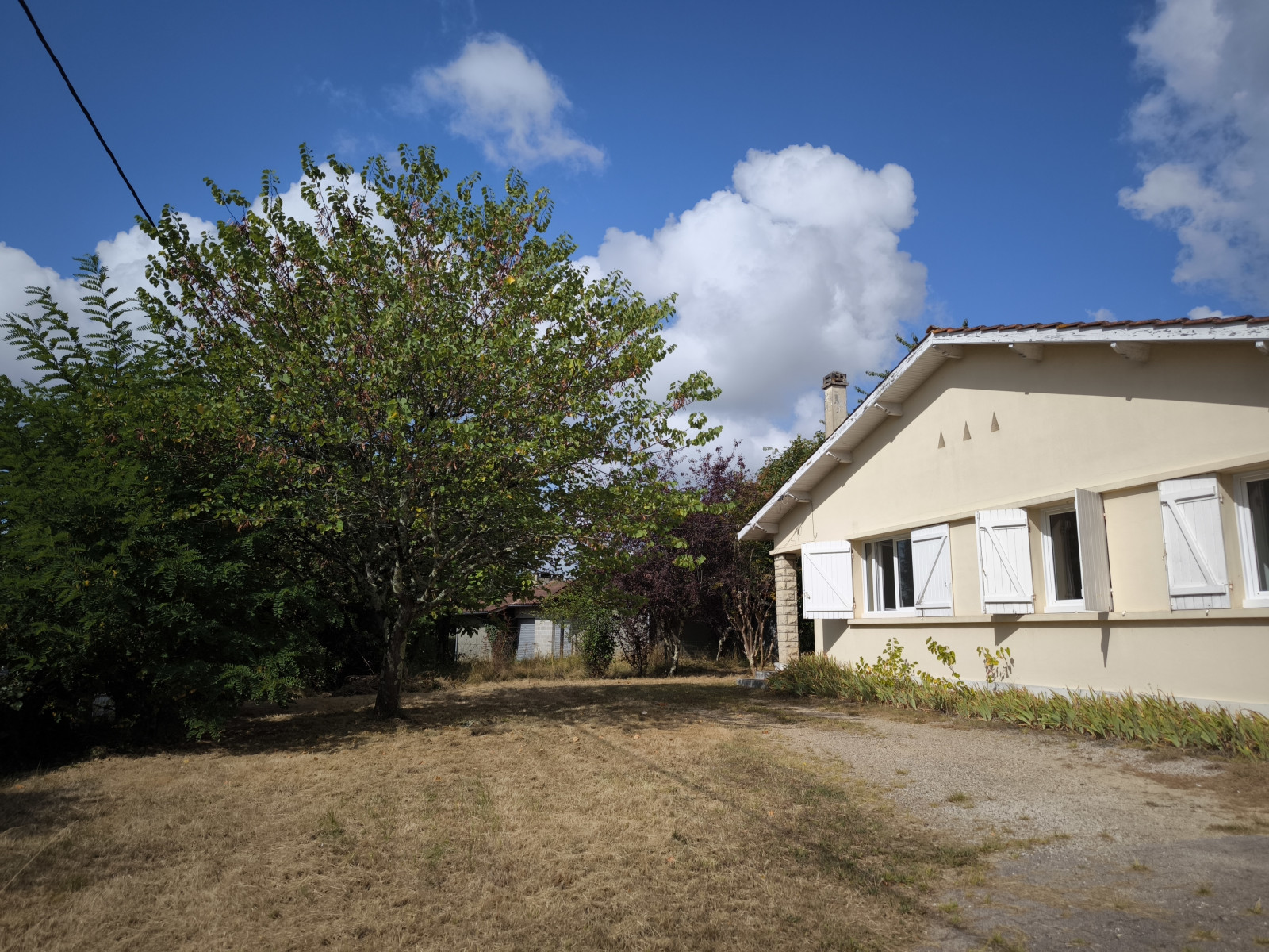 
                                                Location
                                                 Maison T5 / 92.5 m² / Créon / Nu