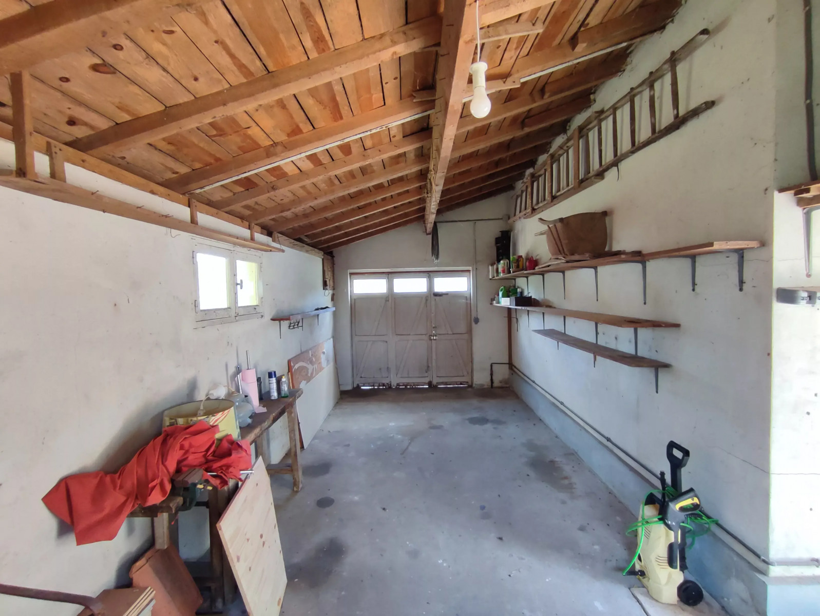 
                                                Location
                                                 Maison T5 / 92.5 m² / Créon / Nu