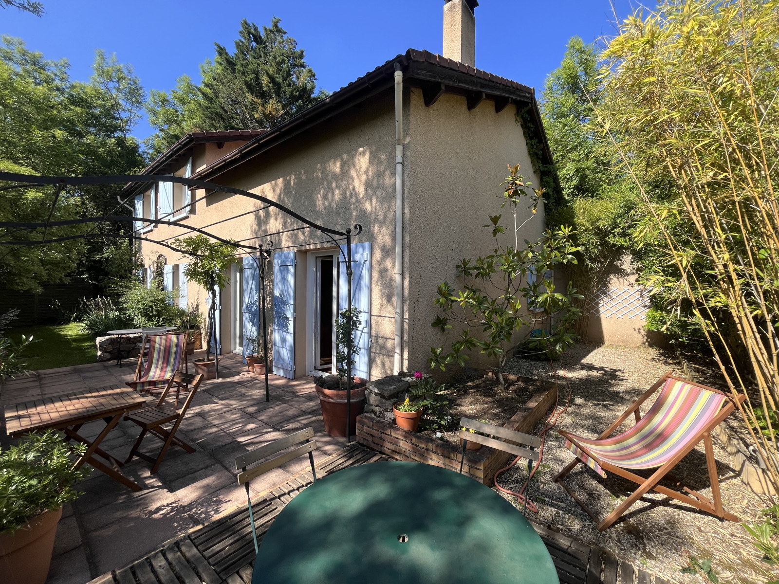 
                                                Vente
                                                 Maison T5 à Sainte-Foy-lès-Lyon