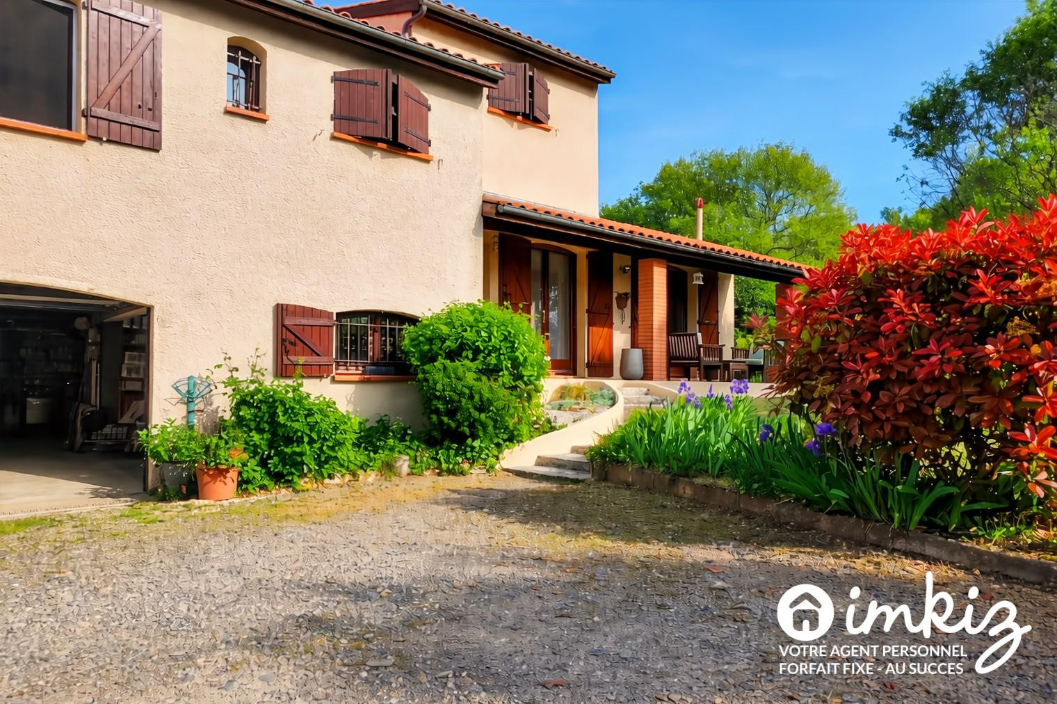 
                                                Vente
                                                 Maison T5 avec grand terrain de 2500 m²