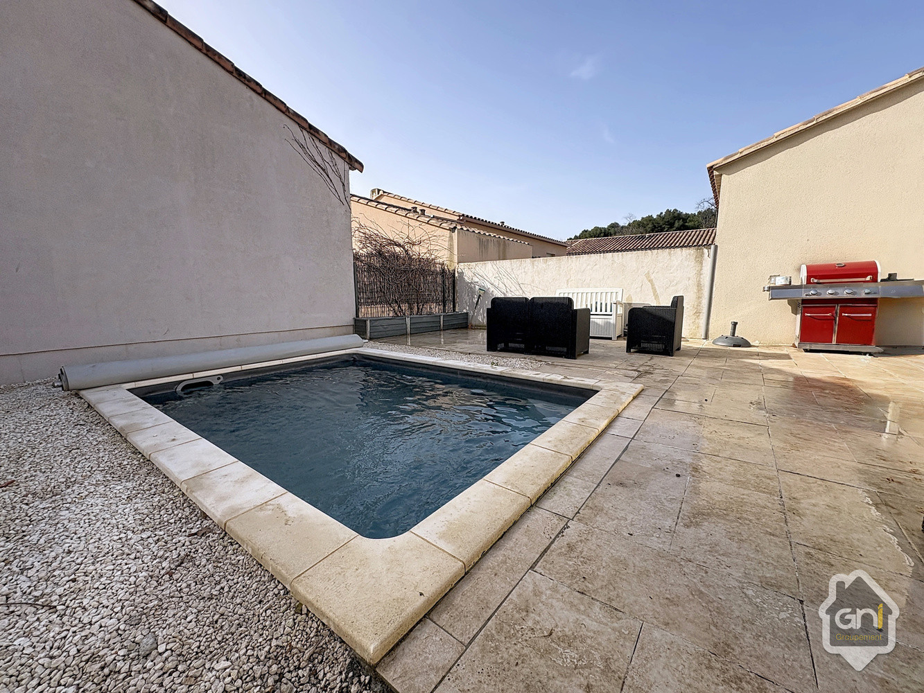 
                                                Vente
                                                 Maison T5 avec jardin et piscine.