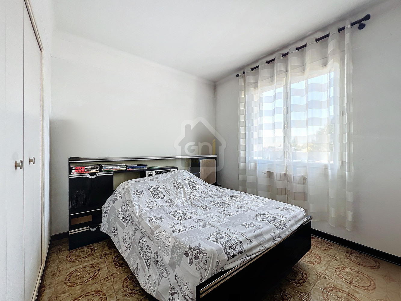 
                                                Vente
                                                 Maison T7 avec extérieur