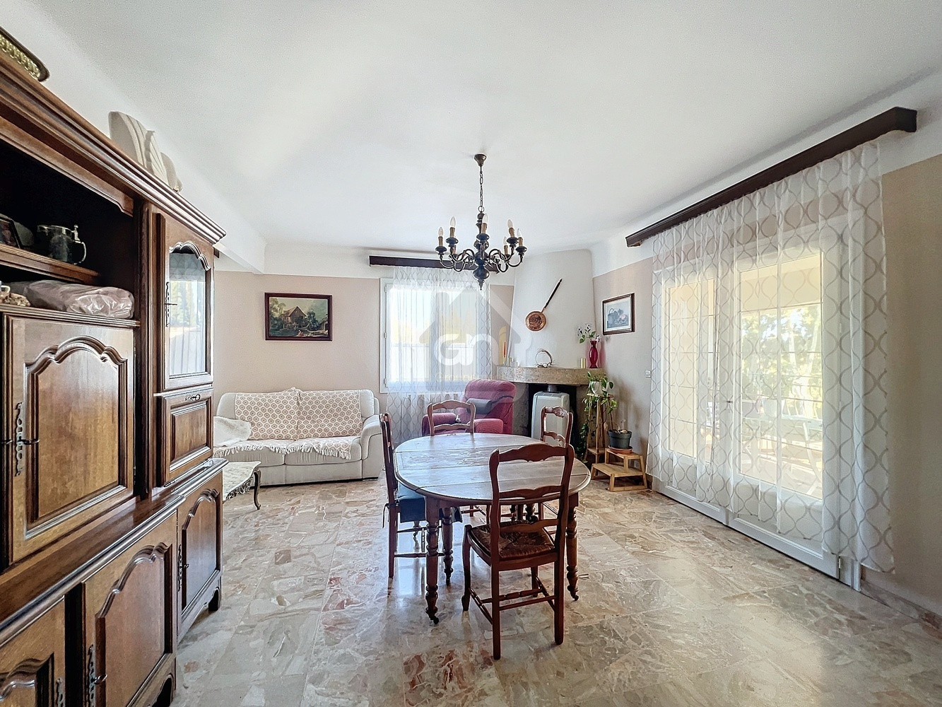 
                                                Vente
                                                 Maison T7 avec extérieur