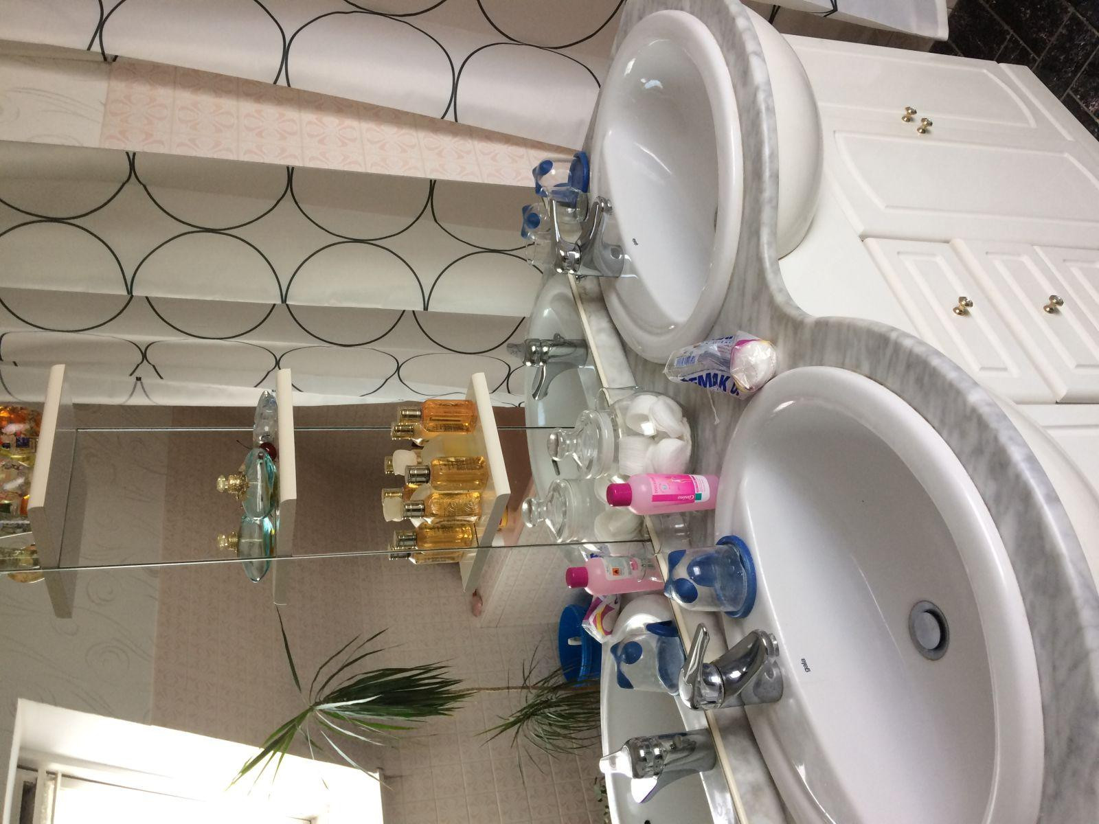 
                                                Colocation
                                                 Maison tranquille  quartier calme