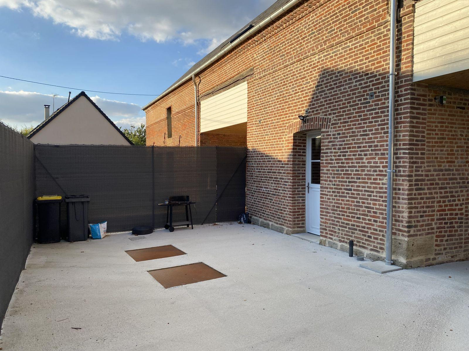 
                                                Location
                                                 Maison type F3