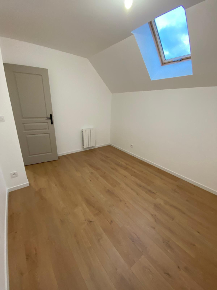
                                                Location
                                                 Maison type F3