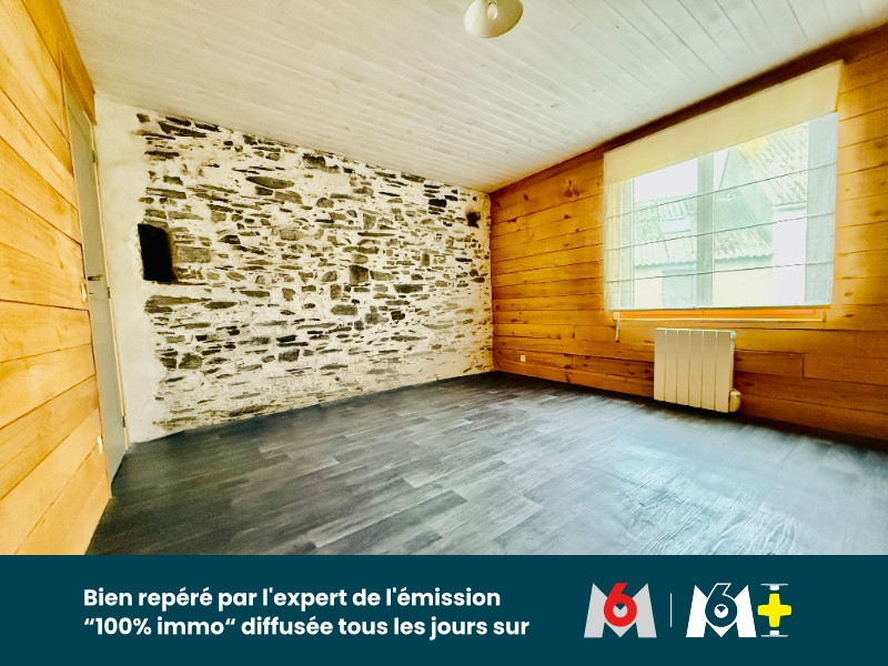 
                                                Vente
                                                 MAISON - VAIR-SUR-LOIRE - 117 m2 - 4 CHAMBRES - jARDIN