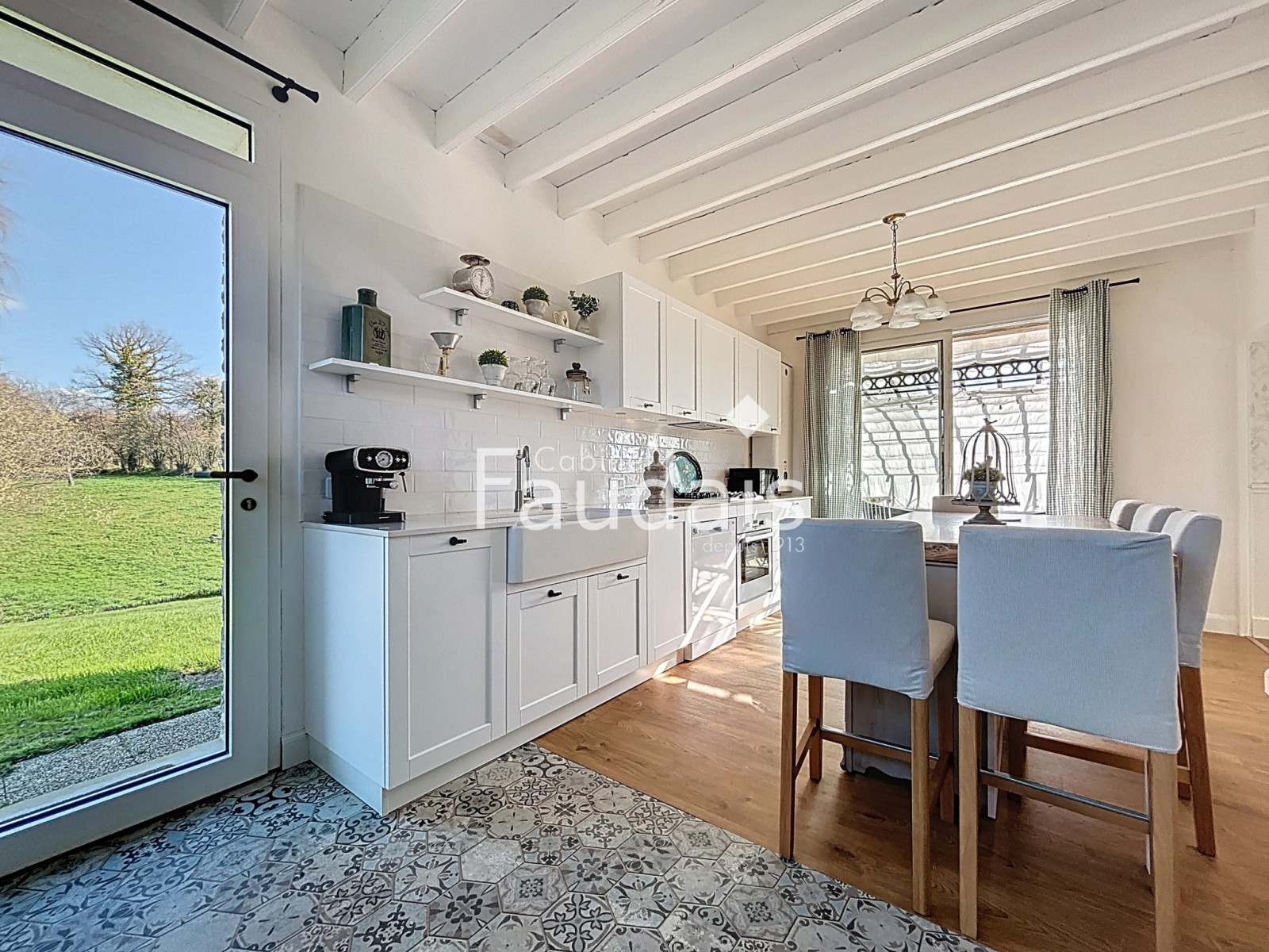 
                                                Vente
                                                 maison/villa 4 pièces