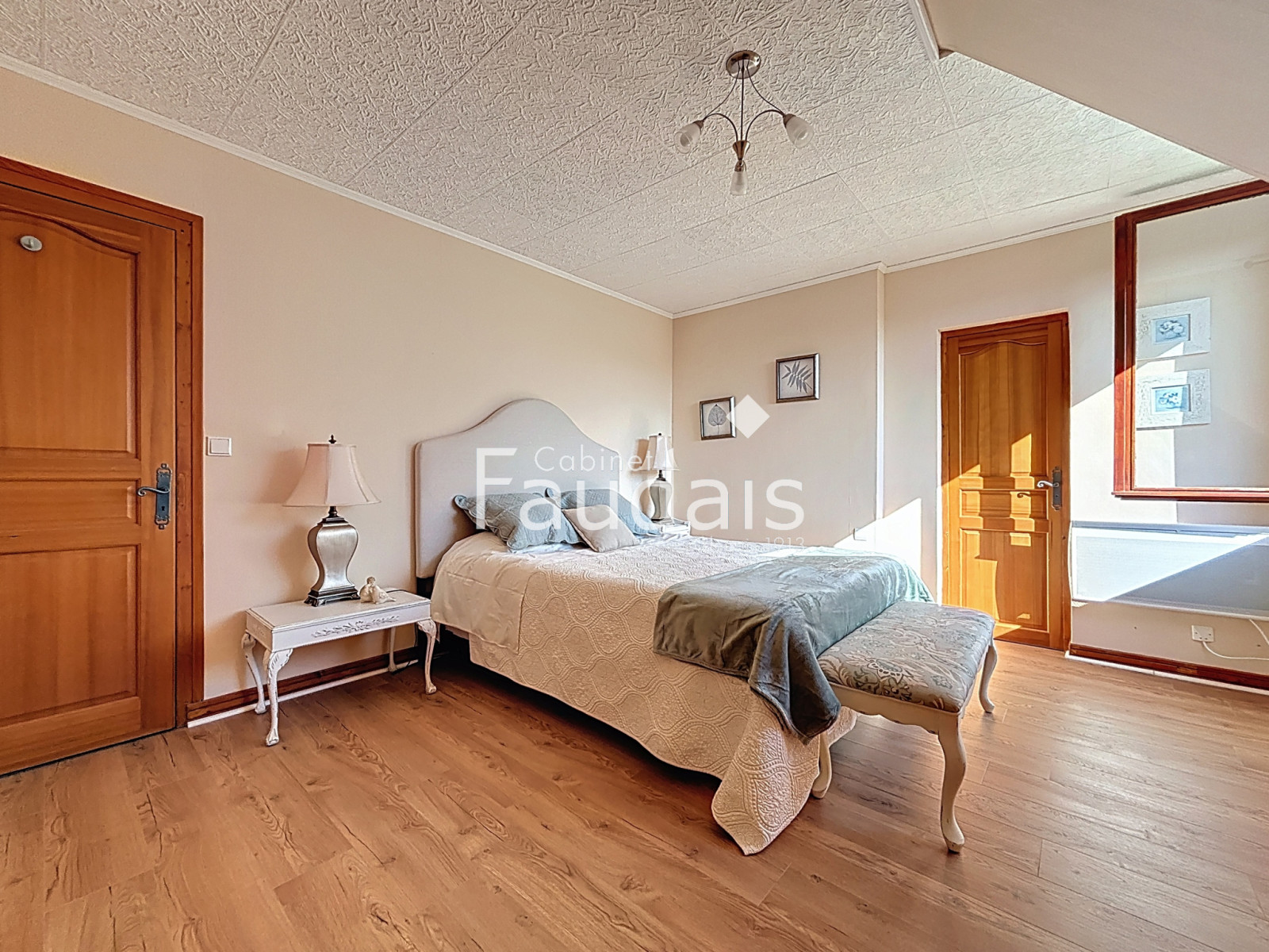 
                                                Vente
                                                 maison/villa 4 pièces