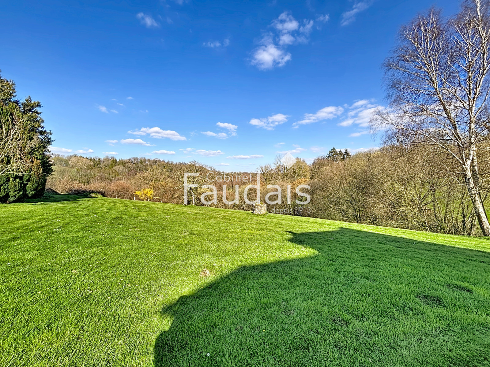 
                                                Vente
                                                 maison/villa 4 pièces