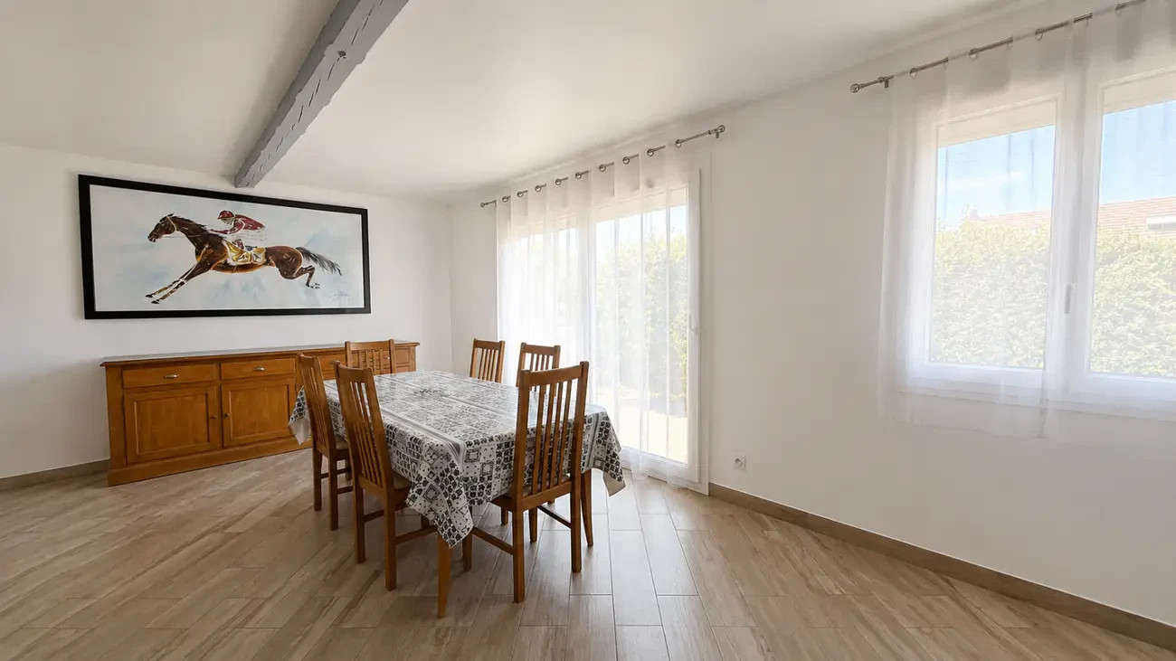 
                                                Vente
                                                 Maison vivable de plain-pied 97m² et double garage