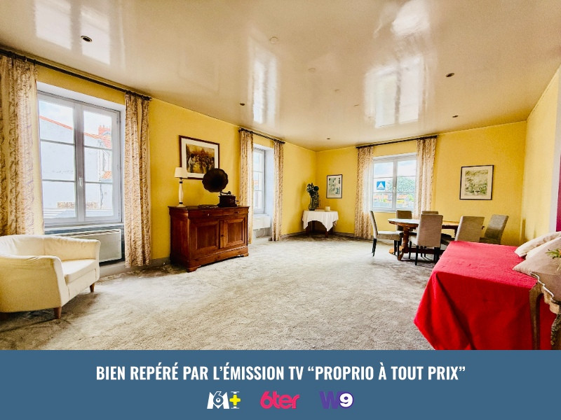 
                                                Vente
                                                 MAISON - VUE LOIRE - 3 CHAMBRES - GARAGE - COURS