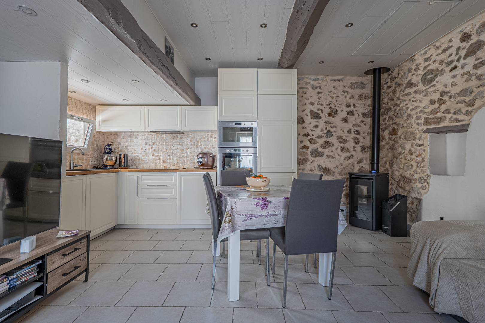 
                                                Vente
                                                 MAISOND E VILLAGE - SAINT JEANNET