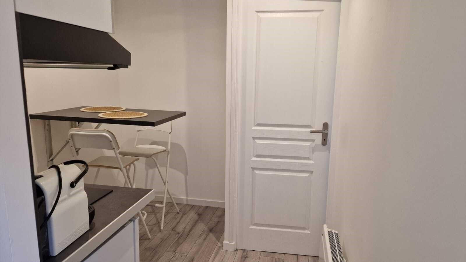 
                                                Location
                                                 Maisonnette meublée 22m² avec jardin à louer