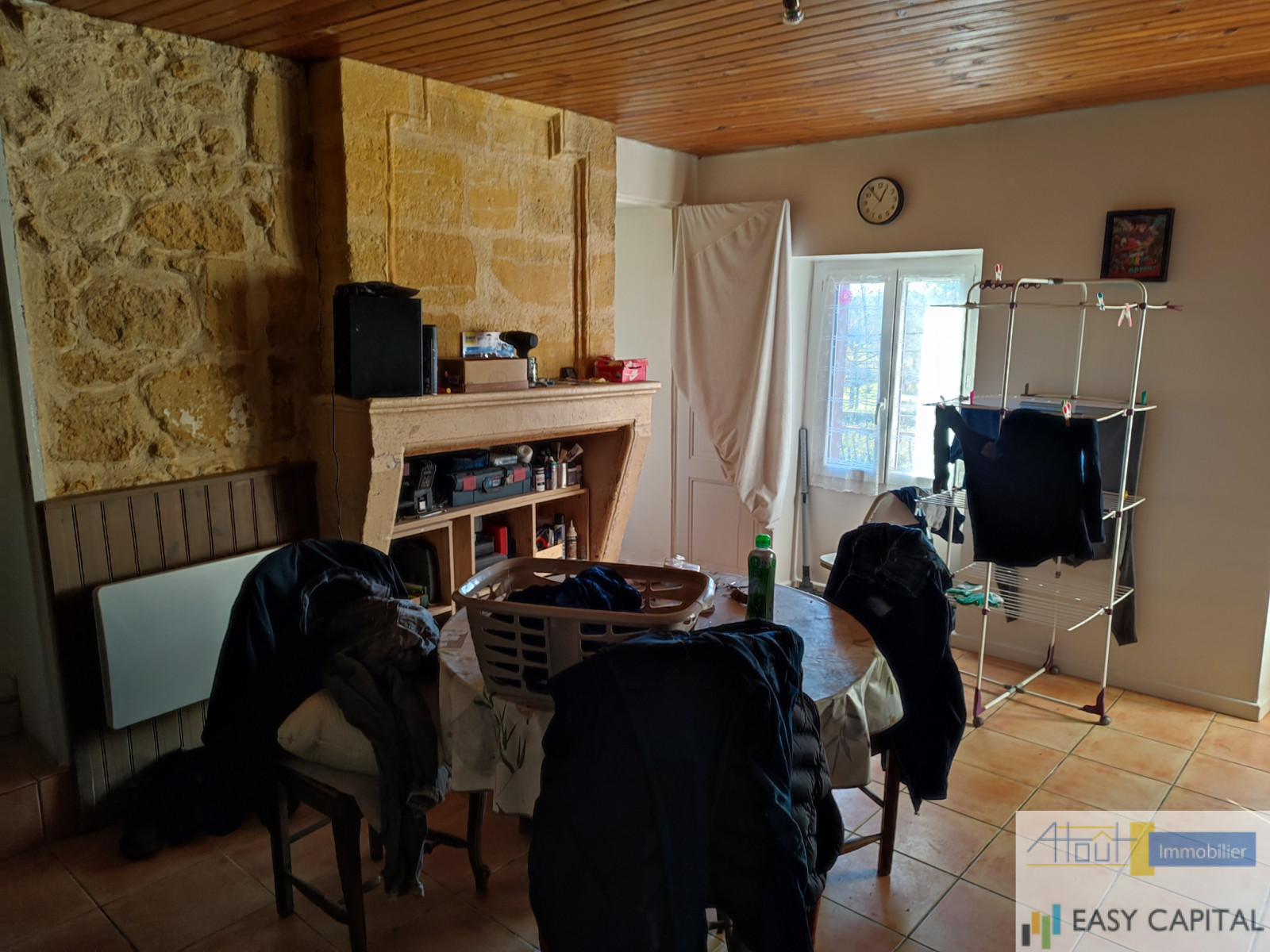 
                                                Vente
                                                 Maisonnette pierre avec terrasse et jardinet