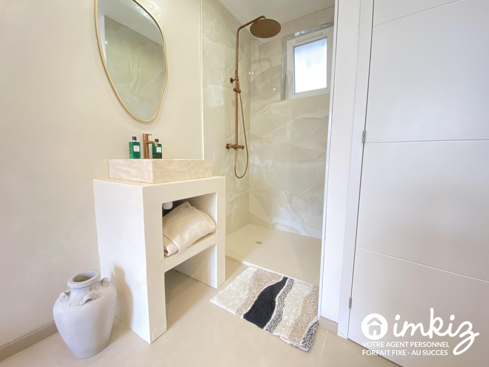 
                                                Vente
                                                 MAISONNETTE RENOVEE - TERRAIN