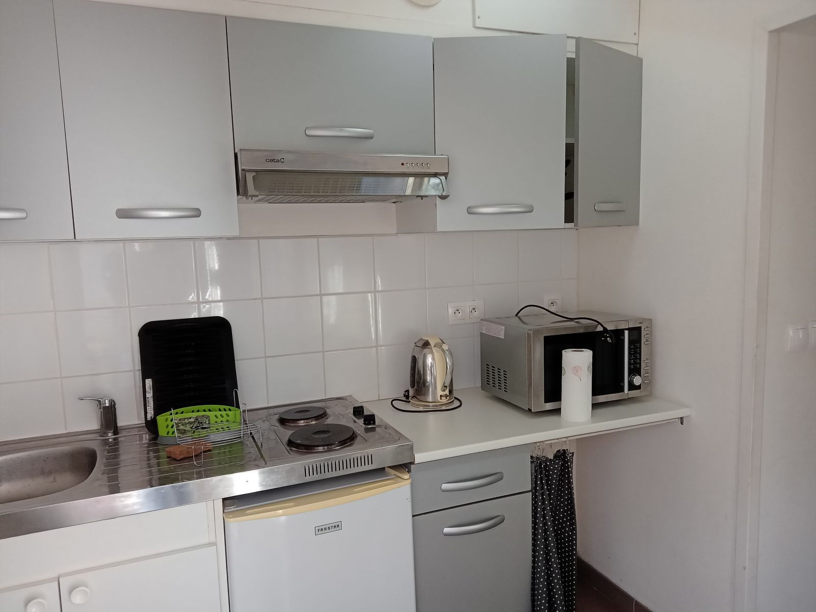 
                                                Location
                                                 Maisonnette rénovée très bien isolée calme assuré