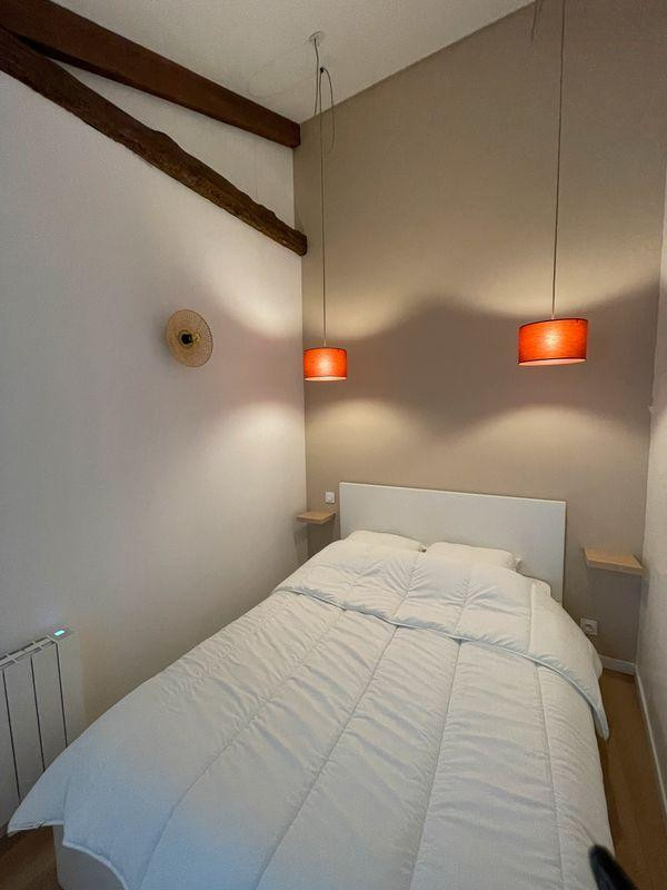 
                                                Location
                                                 Maisonnette T2 30m² refaite à neuf Mellinet