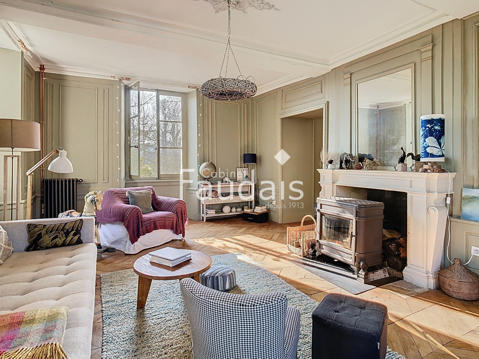 
                                                Vente
                                                 Manoir 18 ème siècle avec gite au coeur de la Suisse Normand